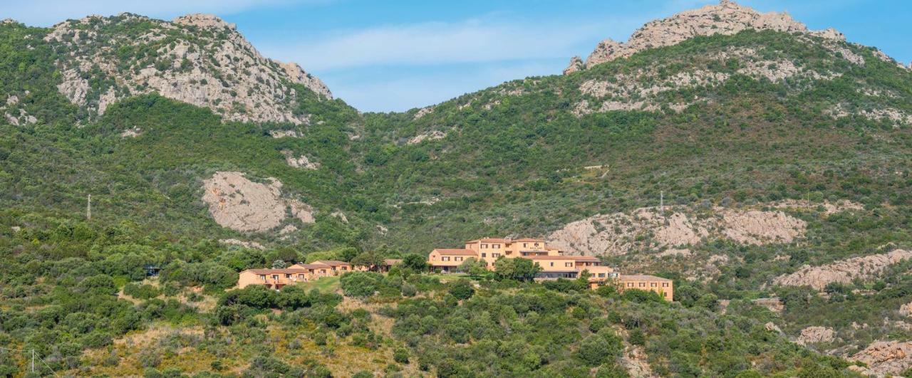 Hotel Rocce Sarde San Pantaleo Exteriér fotografie